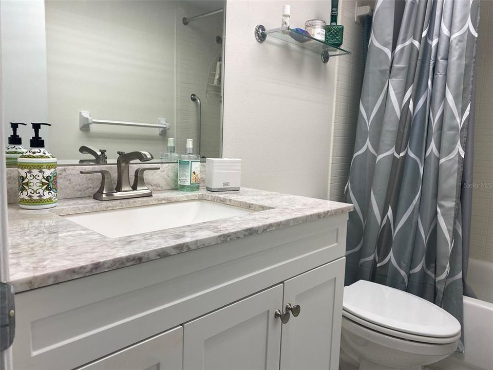 For Rent: $2,500 (2 beds, 2 baths, 1350 Square Feet)