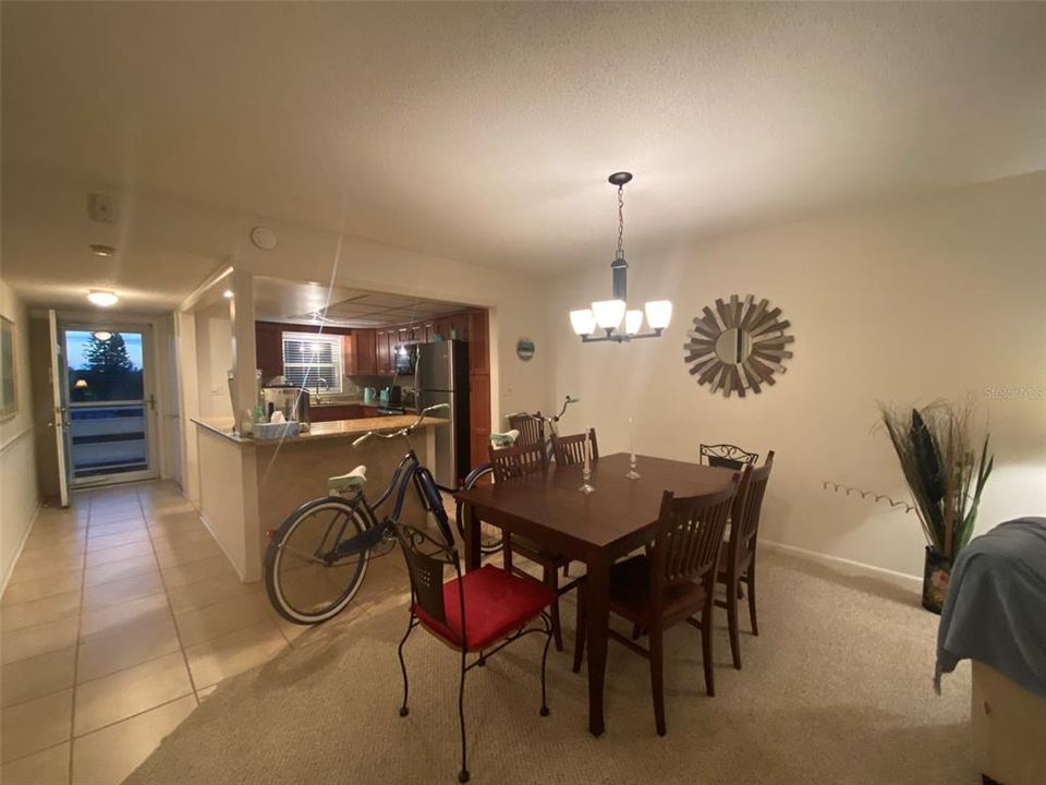 For Rent: $2,500 (2 beds, 2 baths, 1350 Square Feet)