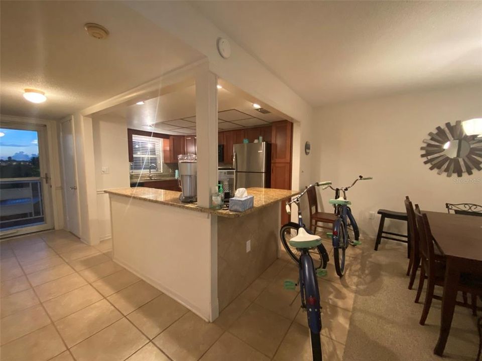 For Rent: $2,500 (2 beds, 2 baths, 1350 Square Feet)