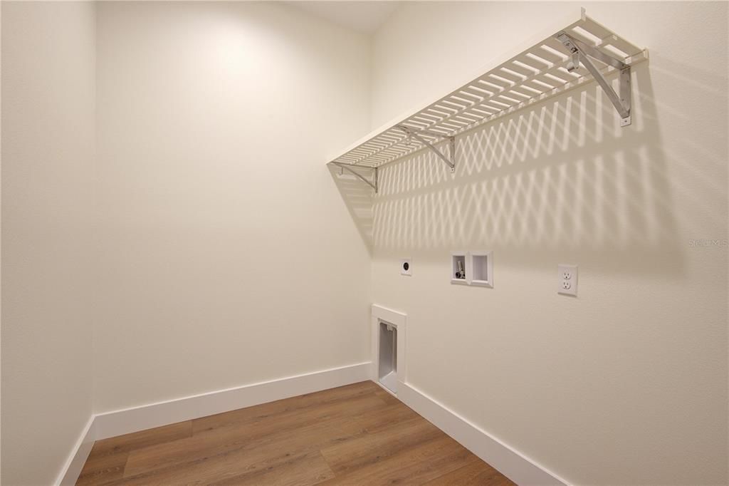 Active With Contract: $634,900 (4 beds, 3 baths, 2052 Square Feet)