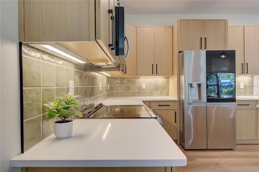 Active With Contract: $634,900 (4 beds, 3 baths, 2052 Square Feet)