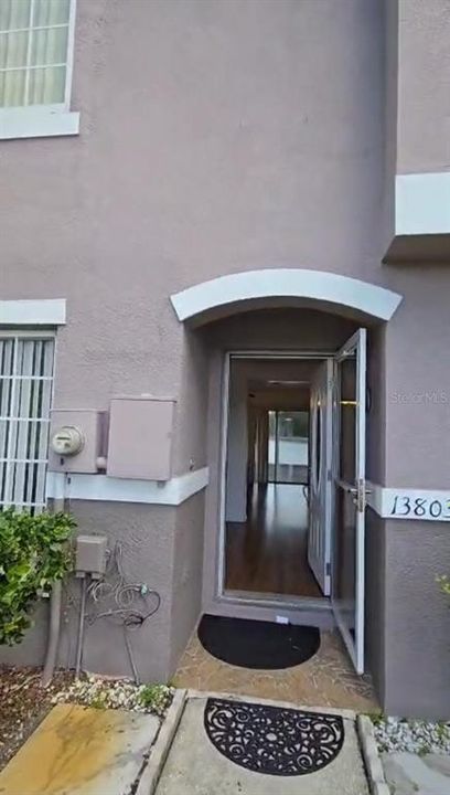 For Rent: $2,400 (3 beds, 2 baths, 1455 Square Feet)