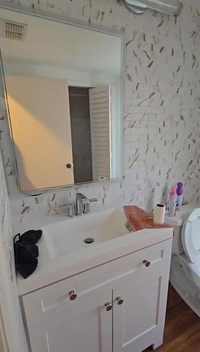 For Rent: $2,400 (3 beds, 2 baths, 1455 Square Feet)