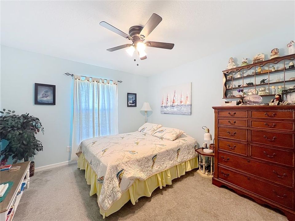 待售: $285,000 (3 贝兹, 2 浴室, 1496 平方英尺)