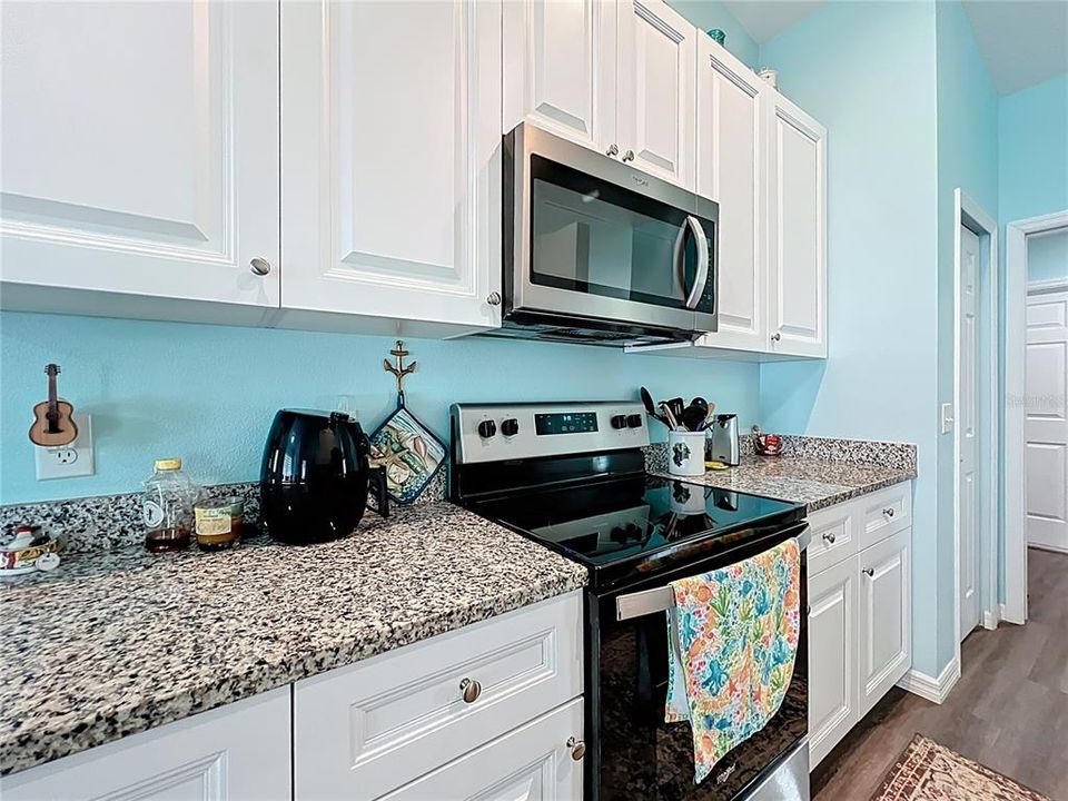 待售: $285,000 (3 贝兹, 2 浴室, 1496 平方英尺)