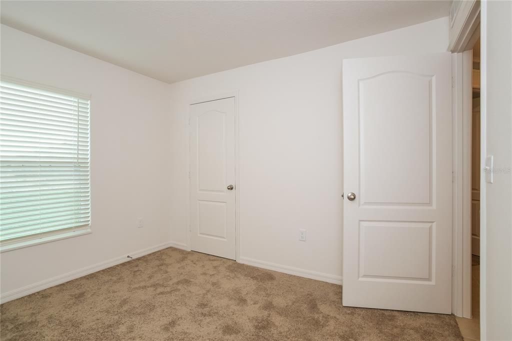 For Rent: $2,185 (4 beds, 2 baths, 1851 Square Feet)