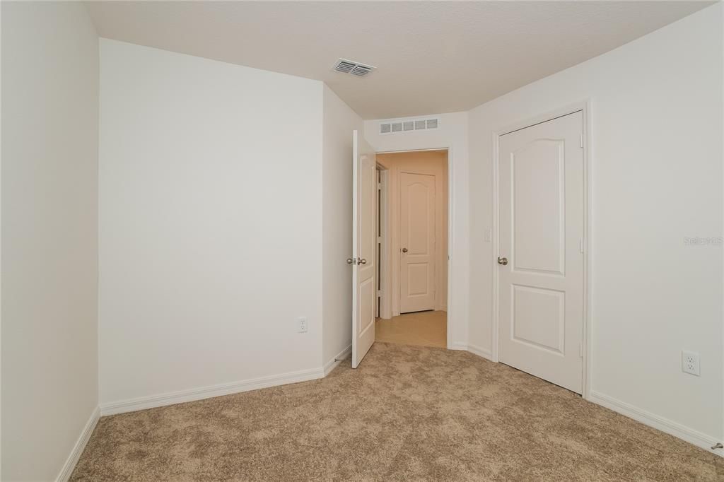 For Rent: $2,185 (4 beds, 2 baths, 1851 Square Feet)