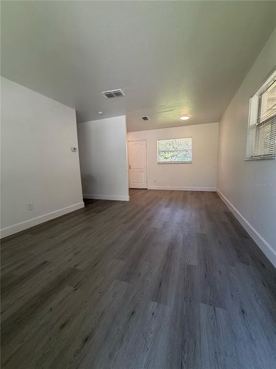 Active With Contract: $199,000 (3 beds, 1 baths, 777 Square Feet)