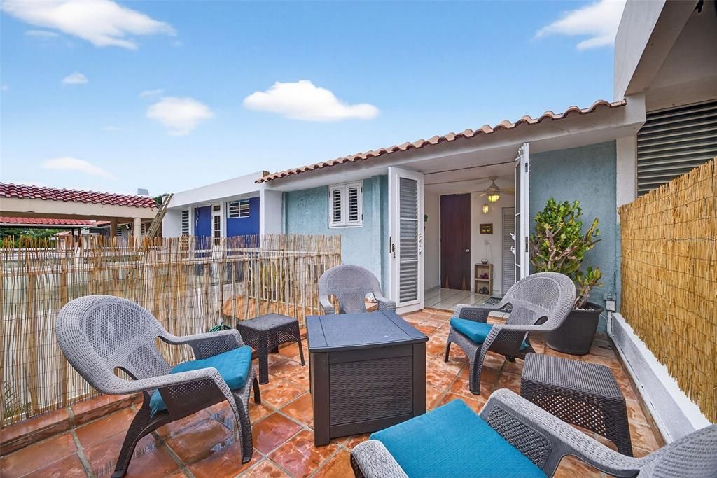 На продажу: $549,000 (3 спален, 1 ванн, 1486 Квадратных фут)