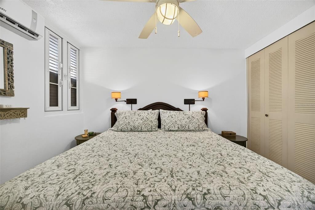 На продажу: $549,000 (3 спален, 1 ванн, 1486 Квадратных фут)