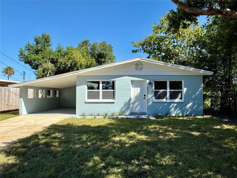 For Sale: $270,000 (3 beds, 2 baths, 1092 Square Feet)