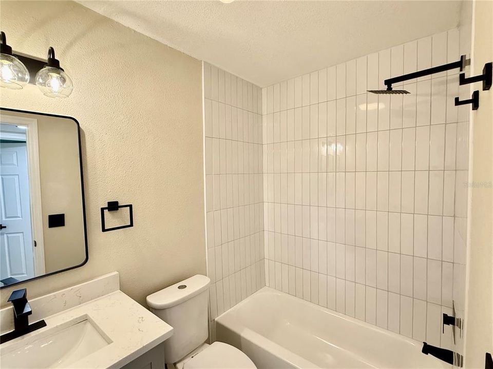 For Sale: $270,000 (3 beds, 2 baths, 1092 Square Feet)