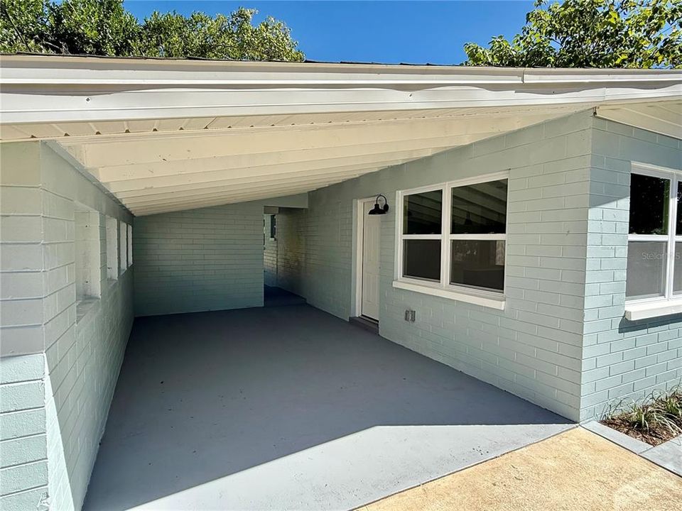 For Sale: $270,000 (3 beds, 2 baths, 1092 Square Feet)