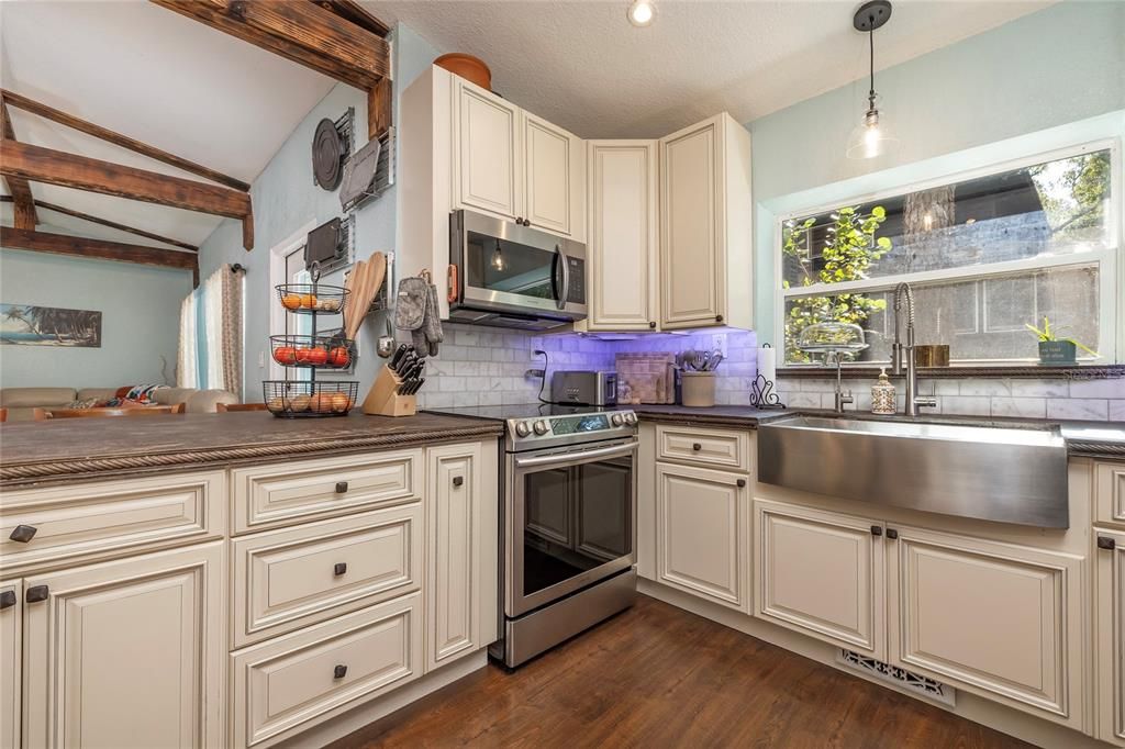 待售: $499,900 (3 贝兹, 2 浴室, 1626 平方英尺)