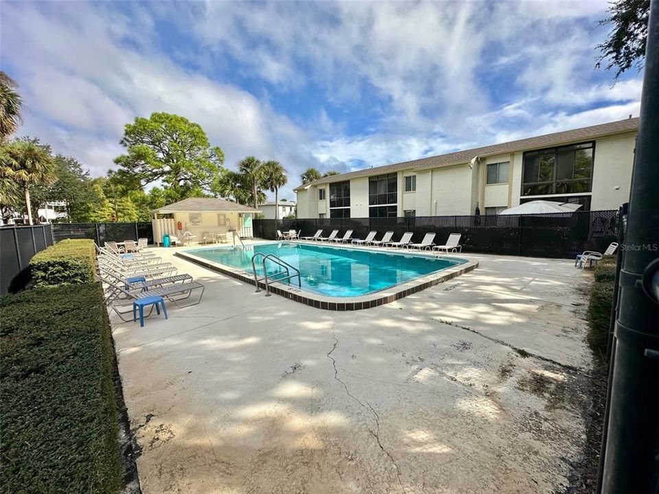 For Rent: $1,444 (2 beds, 2 baths, 982 Square Feet)