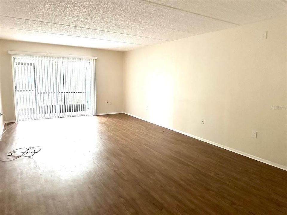 For Rent: $1,444 (2 beds, 2 baths, 982 Square Feet)
