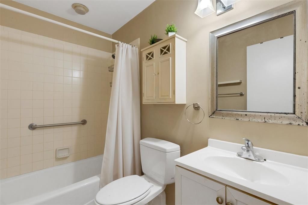 En Venta: $235,000 (2 camas, 2 baños, 1235 Pies cuadrados)