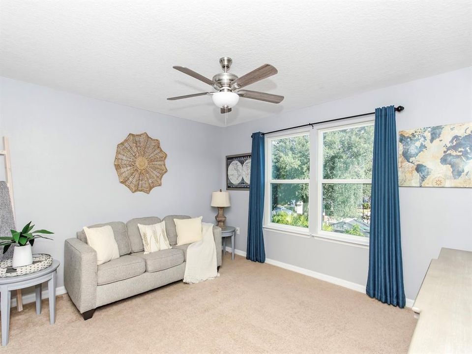 待售: $525,000 (4 贝兹, 2 浴室, 2280 平方英尺)