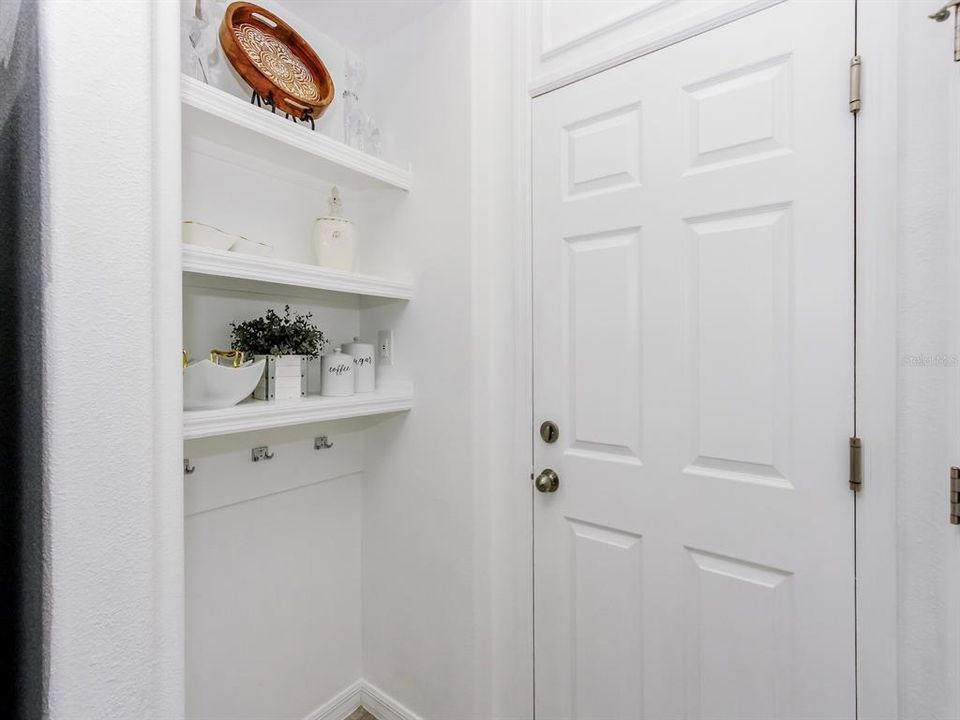 待售: $525,000 (4 贝兹, 2 浴室, 2280 平方英尺)