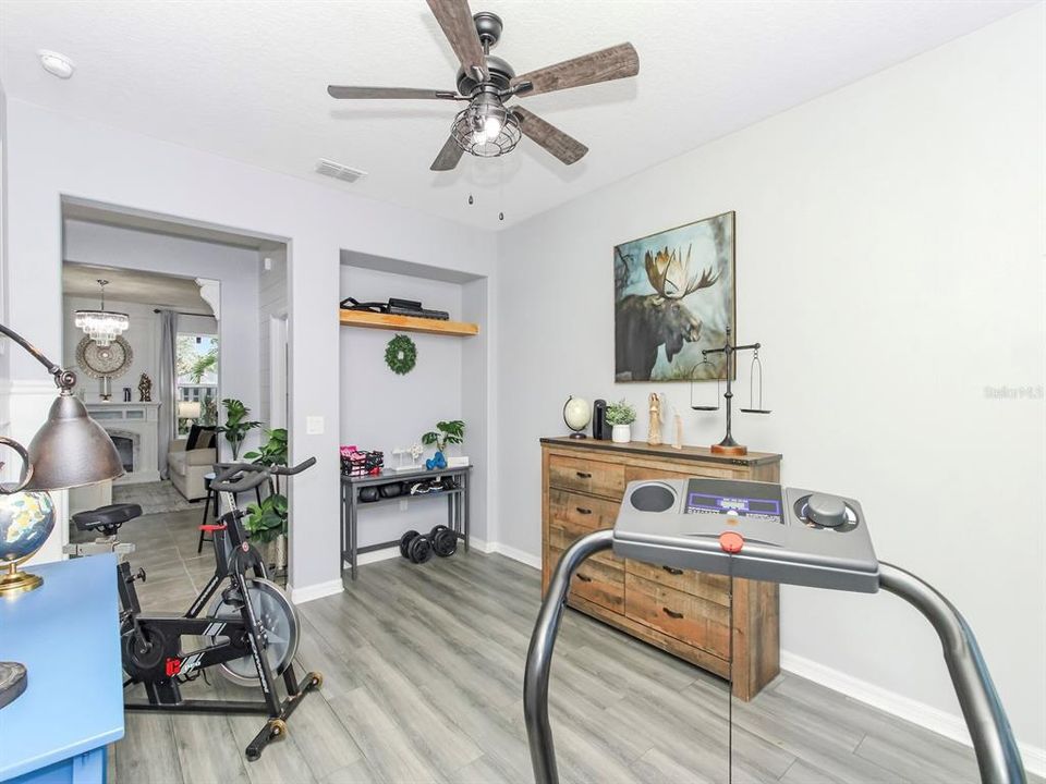 待售: $525,000 (4 贝兹, 2 浴室, 2280 平方英尺)