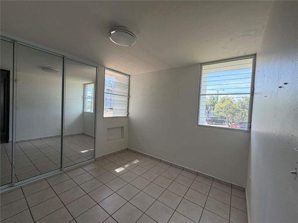 В аренду: $1,600 (3 спален, 2 ванн, 1075 Квадратных фут)