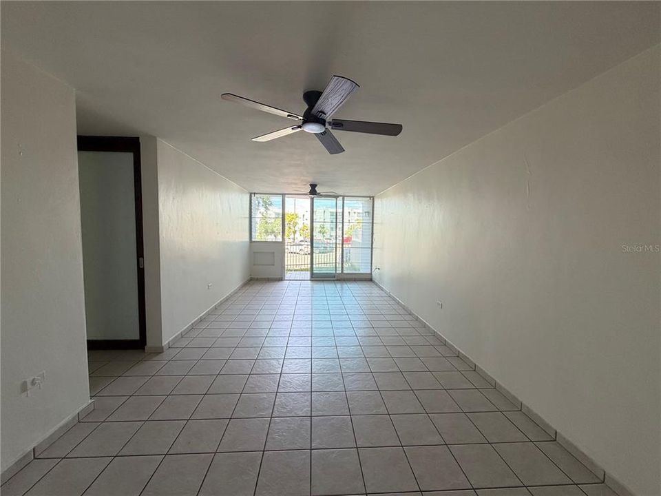 В аренду: $1,600 (3 спален, 2 ванн, 1075 Квадратных фут)