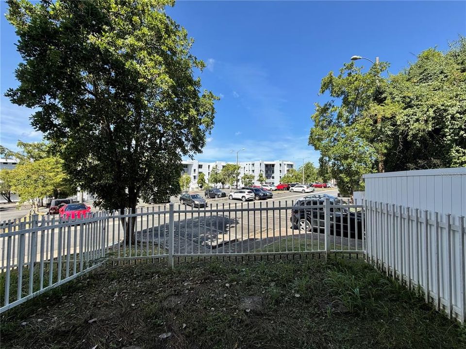 В аренду: $1,600 (3 спален, 2 ванн, 1075 Квадратных фут)