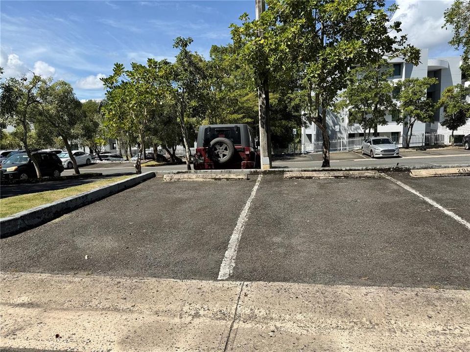 В аренду: $1,600 (3 спален, 2 ванн, 1075 Квадратных фут)