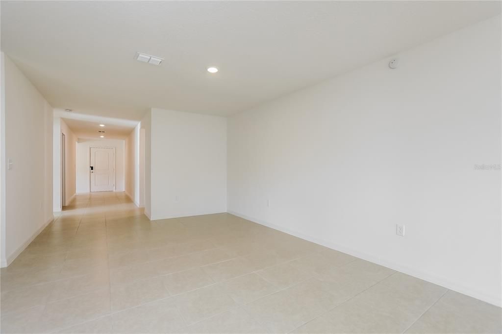 En Renta: $2,360 (5 camas, 3 baños, 1944 Pies cuadrados)