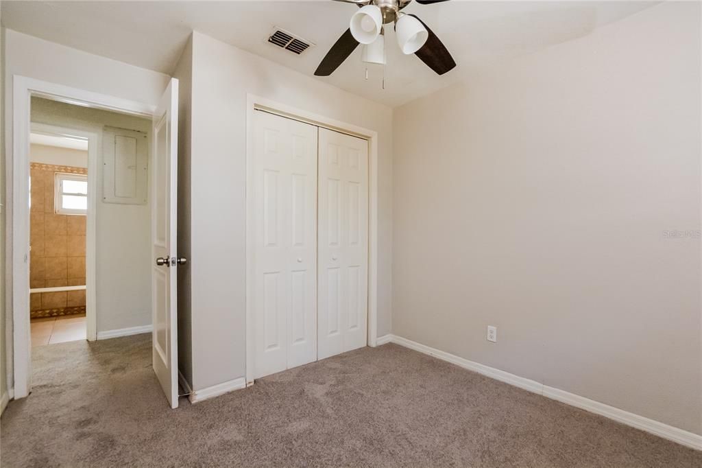 For Rent: $2,165 (4 beds, 2 baths, 2014 Square Feet)