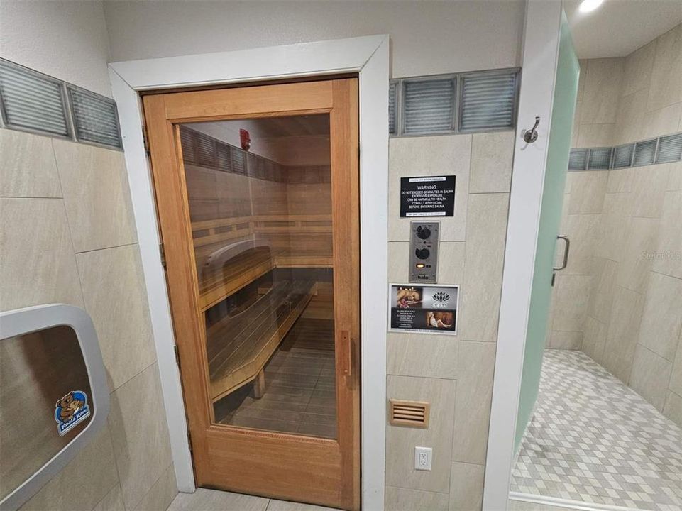 待售: $525,000 (4 贝兹, 3 浴室, 2571 平方英尺)