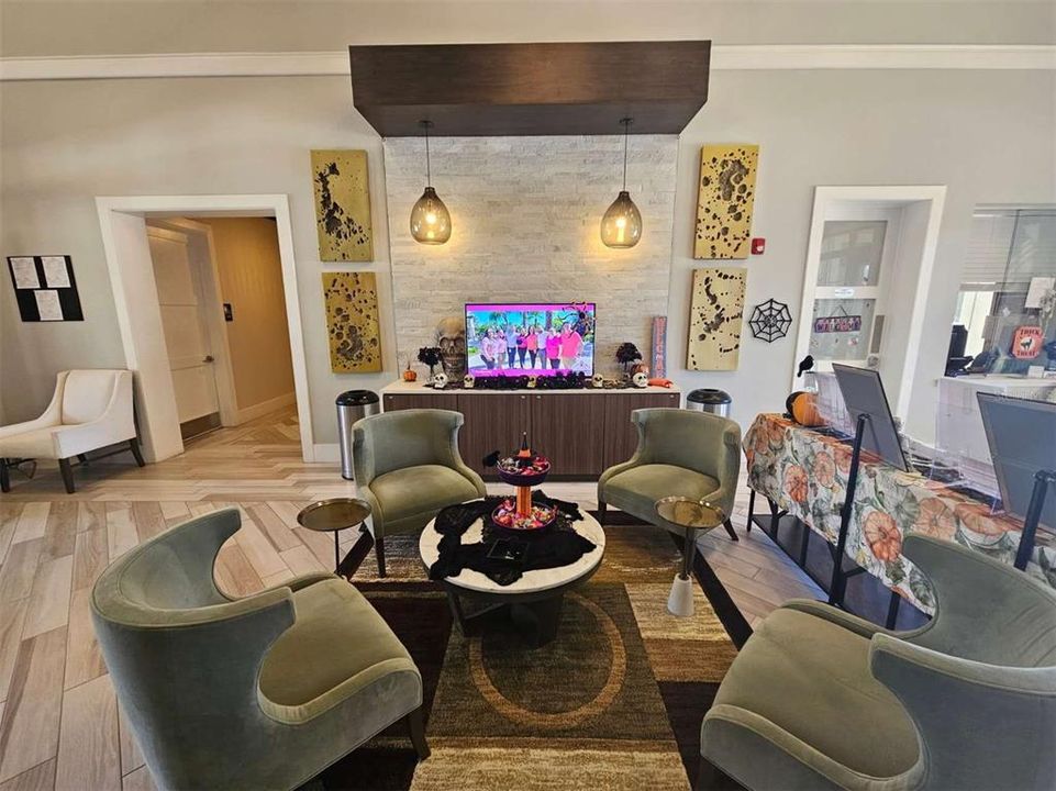 待售: $525,000 (4 贝兹, 3 浴室, 2571 平方英尺)