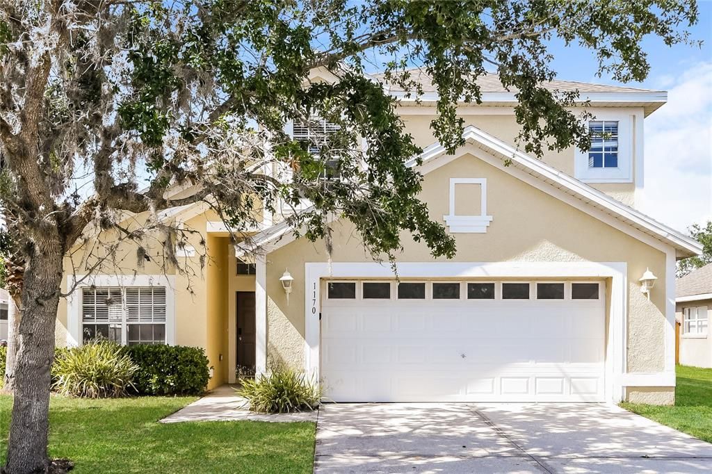 For Rent: $2,295 (4 beds, 2 baths, 2138 Square Feet)