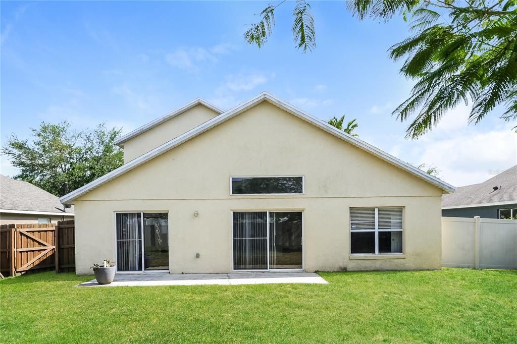 For Rent: $2,295 (4 beds, 2 baths, 2138 Square Feet)