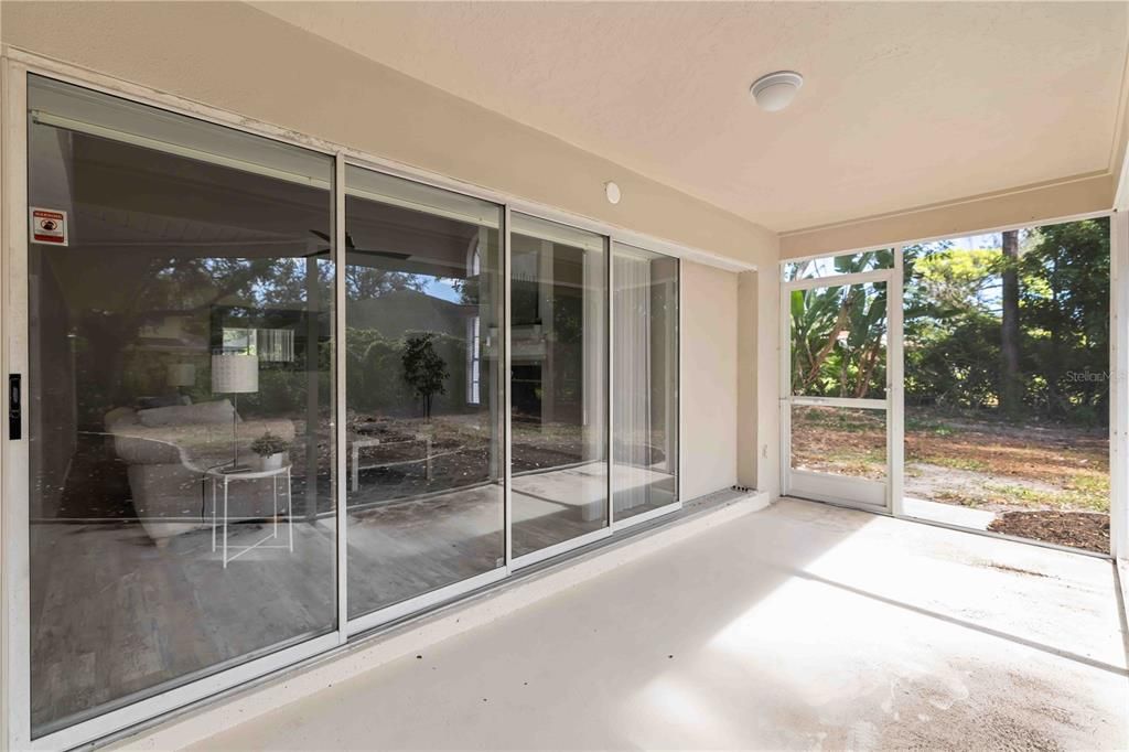 En Venta: $799,000 (4 camas, 2 baños, 3371 Pies cuadrados)