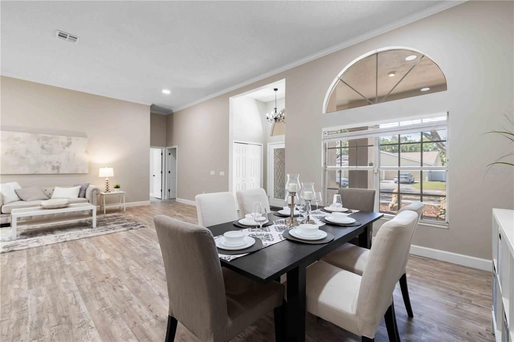 En Venta: $799,000 (4 camas, 2 baños, 3371 Pies cuadrados)