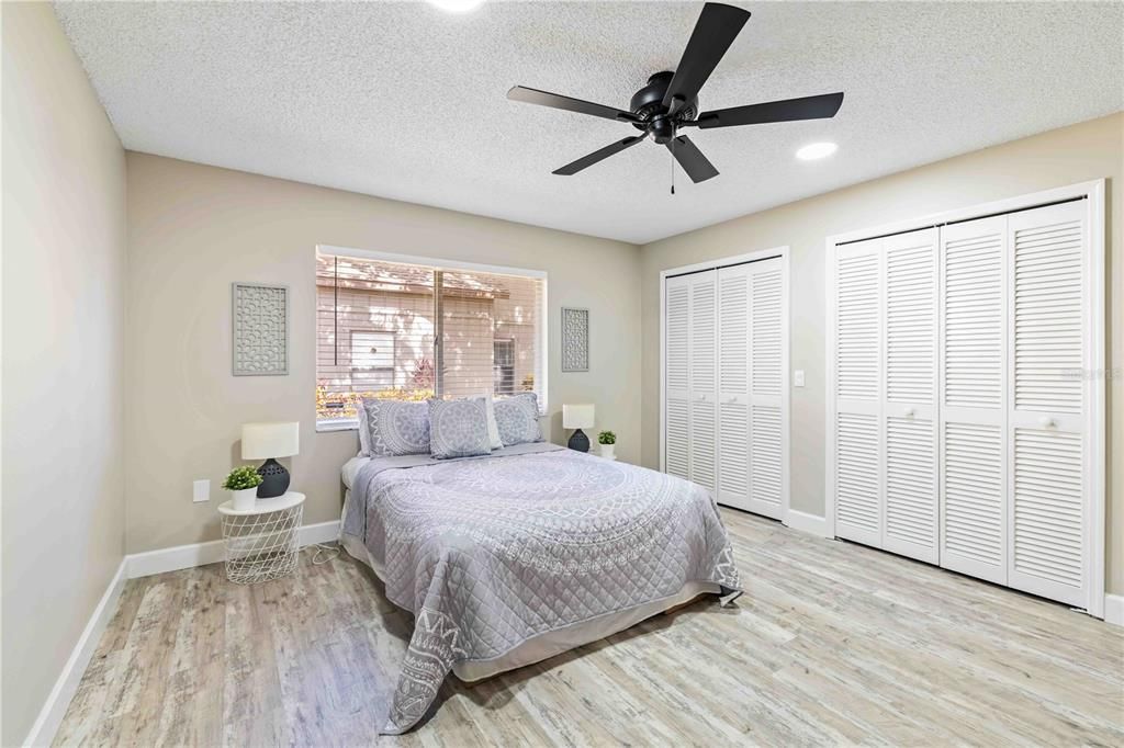 En Venta: $799,000 (4 camas, 2 baños, 3371 Pies cuadrados)