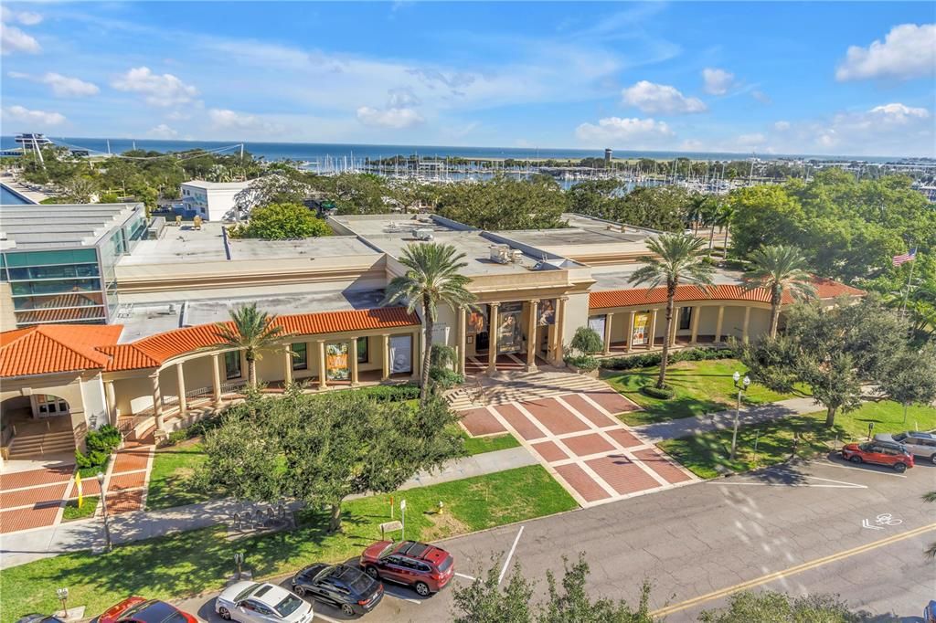 待售: $1,724,000 (3 贝兹, 2 浴室, 2600 平方英尺)