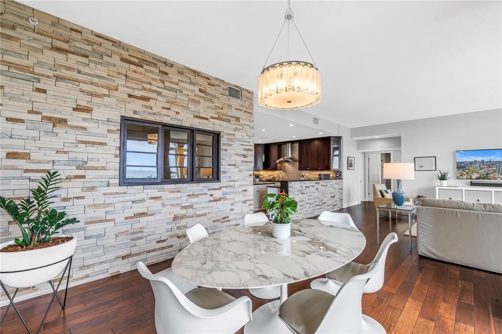 待售: $1,724,000 (3 贝兹, 2 浴室, 2600 平方英尺)