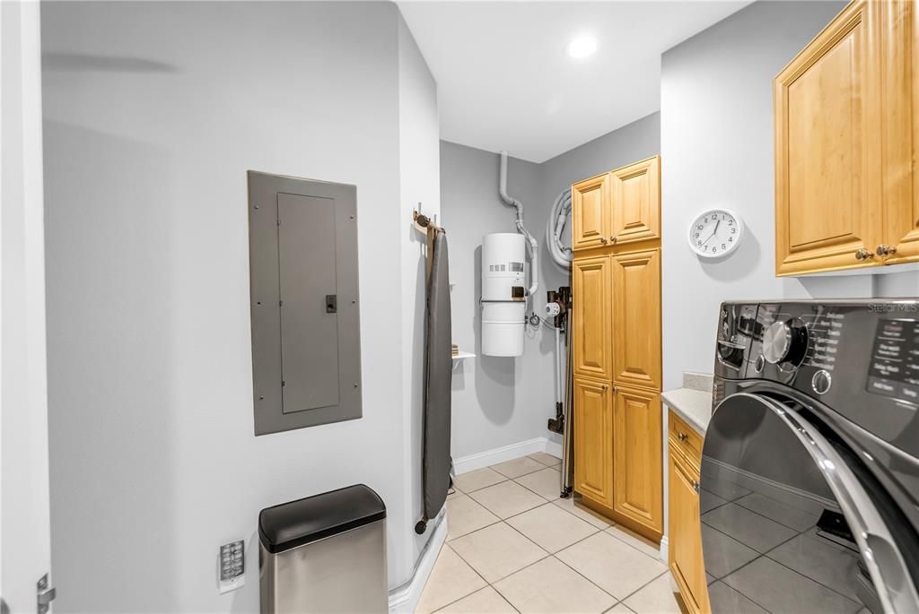 待售: $1,724,000 (3 贝兹, 2 浴室, 2600 平方英尺)