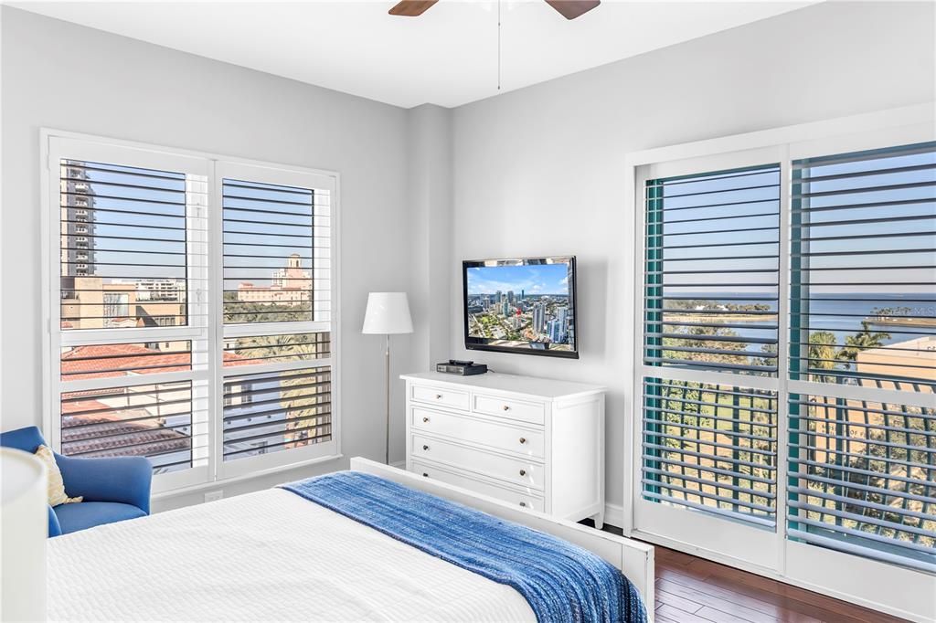 待售: $1,724,000 (3 贝兹, 2 浴室, 2600 平方英尺)