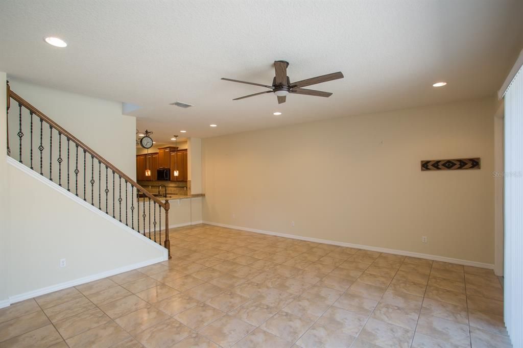 Active With Contract: $2,700 (4 beds, 3 baths, 1813 Square Feet)