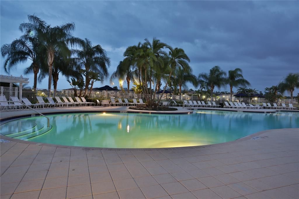 Active With Contract: $2,700 (4 beds, 3 baths, 1813 Square Feet)