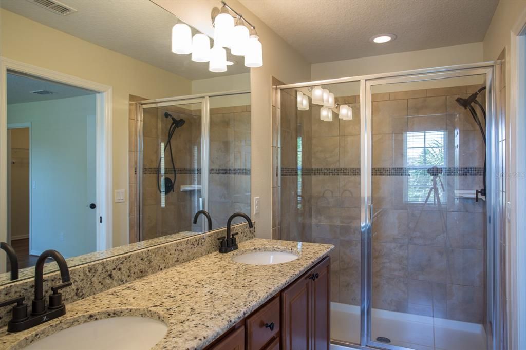 Active With Contract: $2,700 (4 beds, 3 baths, 1813 Square Feet)