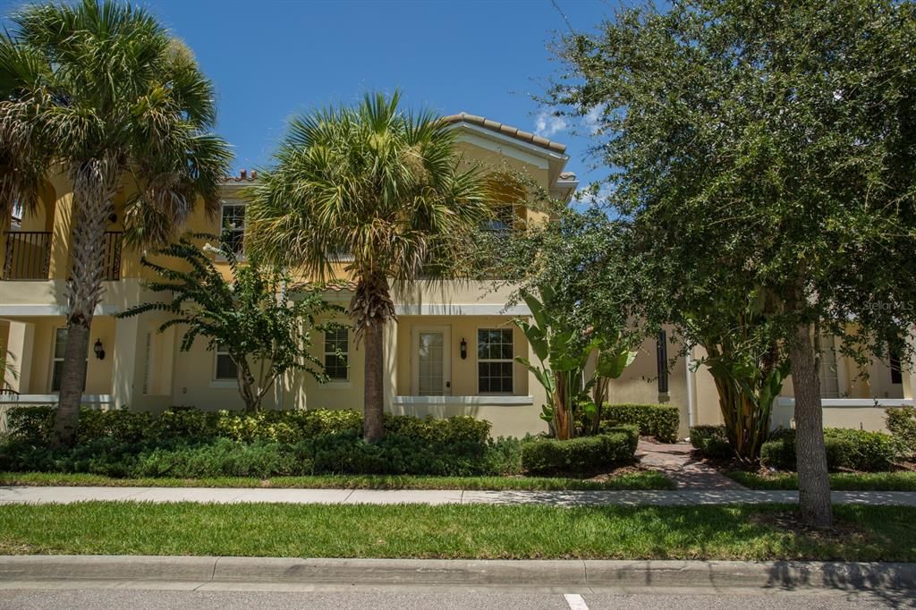 Active With Contract: $2,700 (4 beds, 3 baths, 1813 Square Feet)