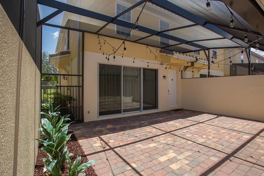 Active With Contract: $2,700 (4 beds, 3 baths, 1813 Square Feet)