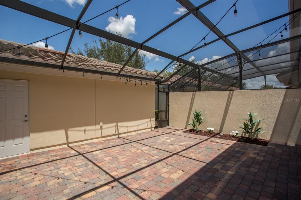 Active With Contract: $2,700 (4 beds, 3 baths, 1813 Square Feet)