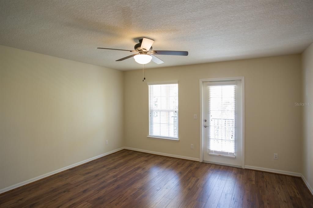 Active With Contract: $2,700 (4 beds, 3 baths, 1813 Square Feet)