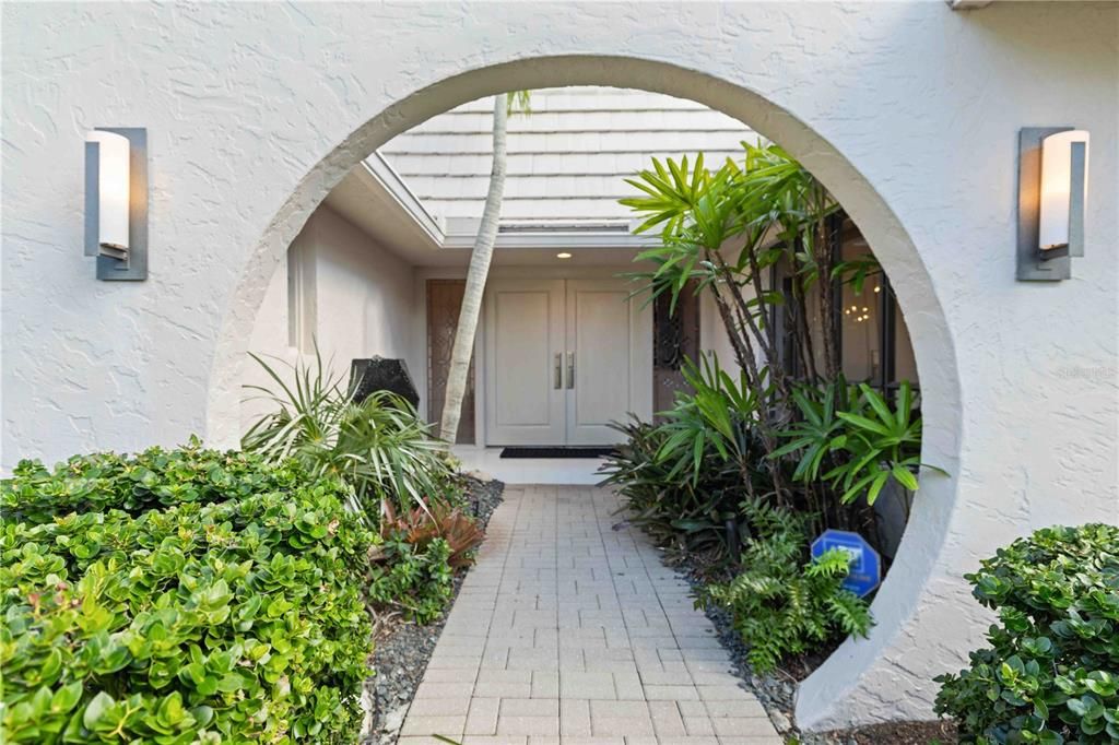 For Sale: $1,050,000 (3 beds, 3 baths, 3060 Square Feet)