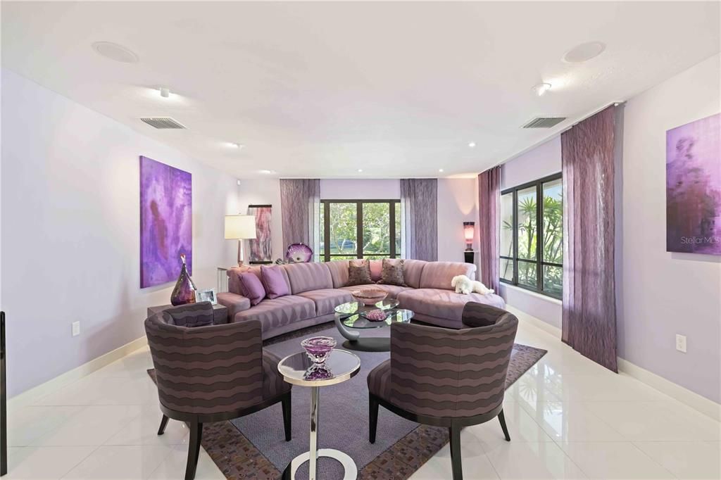 For Sale: $1,050,000 (3 beds, 3 baths, 3060 Square Feet)